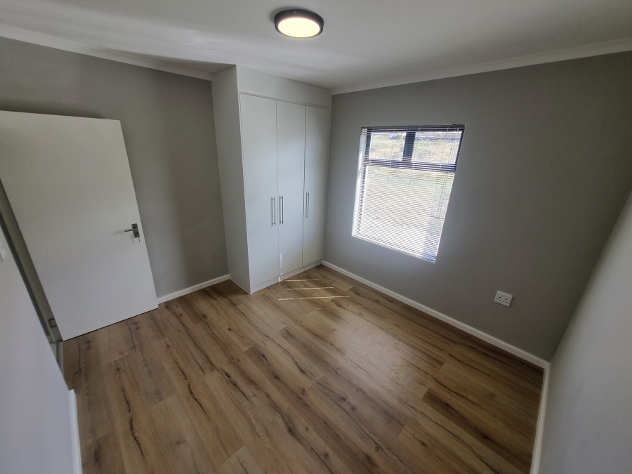 To Let 3 Bedroom Property for Rent in Hoogland Western Cape